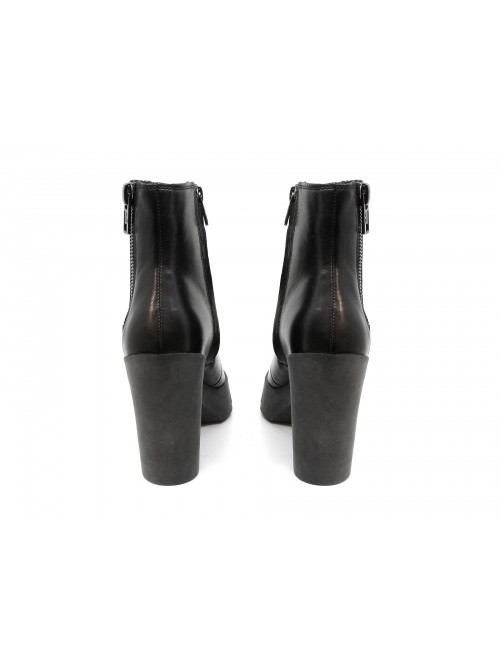 ASH Women's Shoes Art. Trouble Black Elba