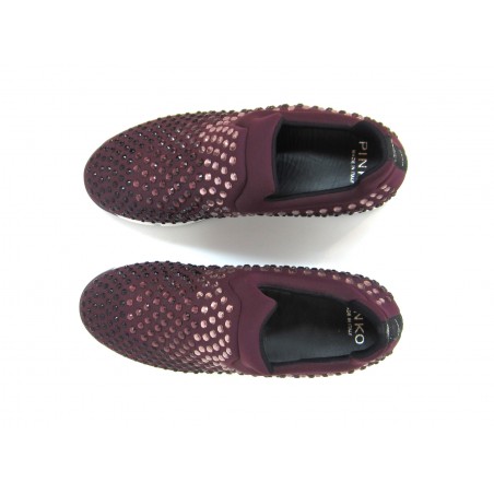Sneakers Women Gem Neoprene Strass in technical stretch fabric with multi rhinestones on the upper and rubber sole.