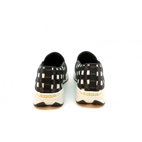 Sequins woman sneakers in embroidered fabric with sequin decoration squared, comfortable and casual rubber sole.