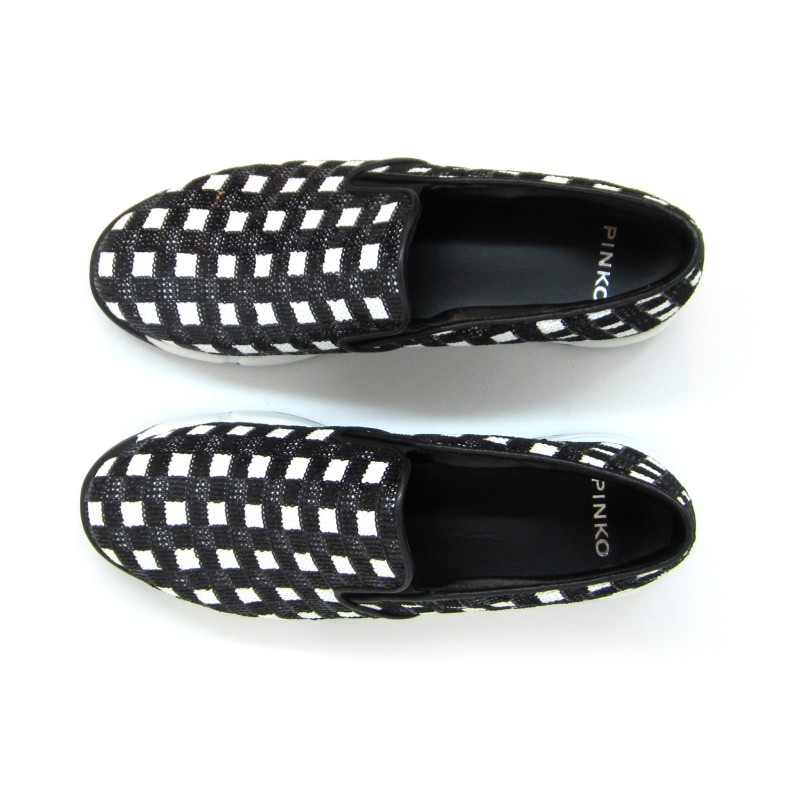 Sneakers Donna Sequins in tessuto ricamato con paillettes decorazione quadrettata suola in gomma comode e casual.