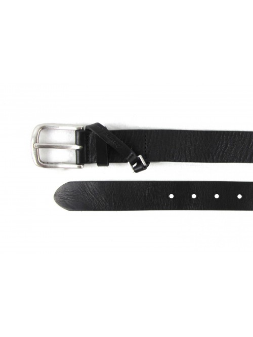 Benicio Service Unisex belt, antique metal buckle hot stamped Diesel Industry logo. Benicio Service Unisex belt, antique metal buckle hot stamped Diesel Industry logo.