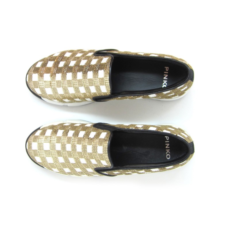 Sequins woman sneakers in embroidered fabric with sequin decoration squared, comfortable and casual rubber sole.