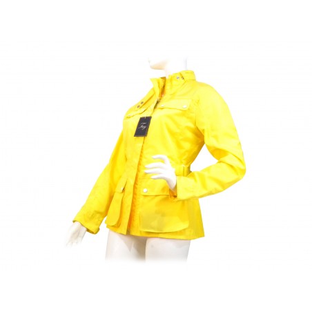 Giacca Donna regolabile in vita con collo alto e cinturini regolabili laterali.