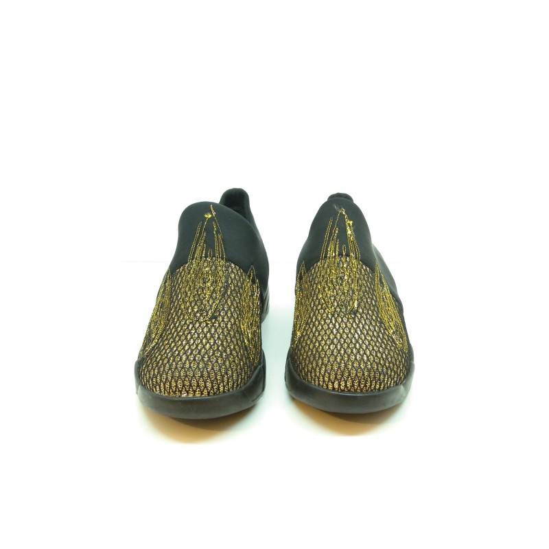 Women's Sneakers Diamante embroidered fabric with sequins striped decoration comfortable and casual rubber sole.