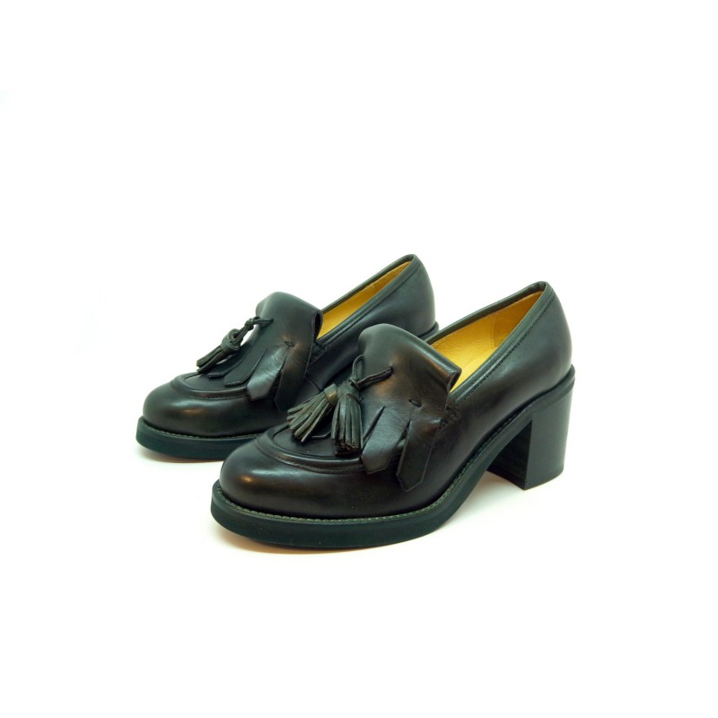 Scarpa con tacco Corium stile alla moda realizzato interamente in Italia con pelli toscane