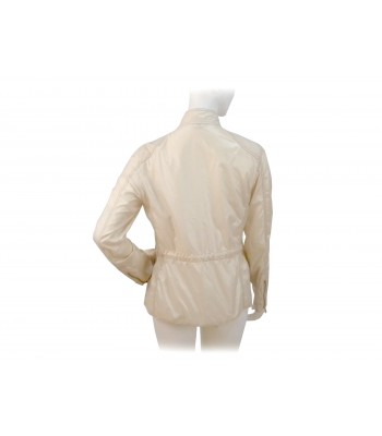 Extra light women's jacket with drawstring waist and gold pressure buttons. 2