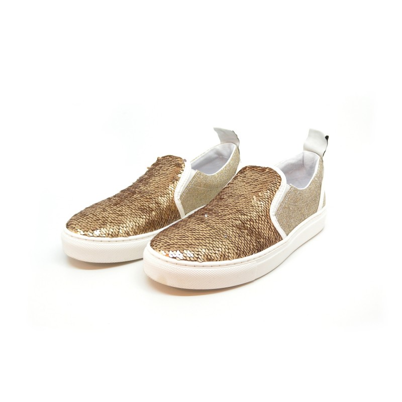Women's Shoes Sneakers with sequins and glitter gold slip on model with round toe and rubber sole. Women's Shoes Sneakers with sequins and glitter gold slip on model with round toe and rubber sole.
