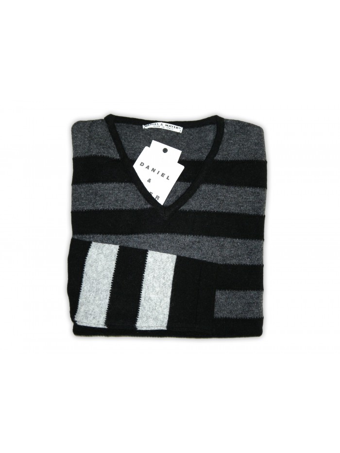 Daniel & Mayer Women's V-neck Sweater Art. 20103 Gray / Black Daniel & Mayer Women's V-neck Sweater Art. 20103 Gray / Black