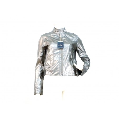 Slim woman jacket with zip and 2 shiny effect pockets. Slim woman jacket with zip and 2 shiny effect pockets.