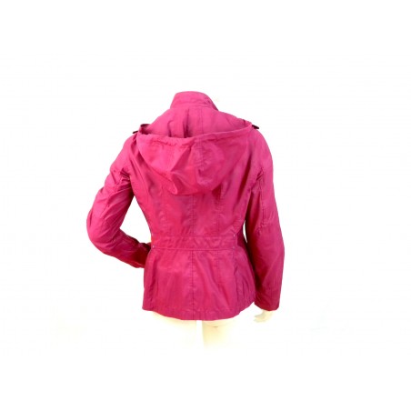 Women's 4-pocket jacket with concealed buttons. Detachable hood