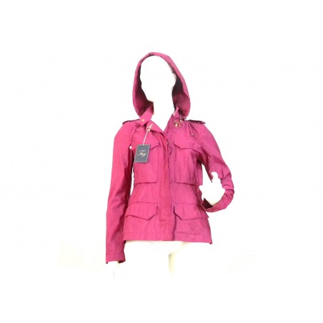 Women's 4-pocket jacket with concealed buttons. Detachable hood Women's 4-pocket jacket with concealed buttons. Detachable hood