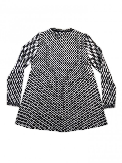 Daniel & Mayer Women's Flared V-Neck Shirt White / Black