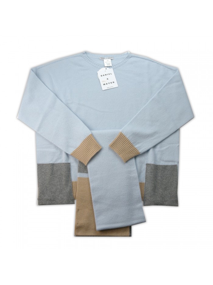 Daniel & Mayer Women's Sweater and Scarf Daniel & Mayer Women's Sweater and Scarf