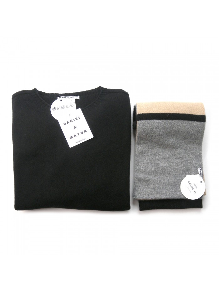 Daniel & Mayer Women's Sweater and Scarf Mod. 24049 21053 Black Bands