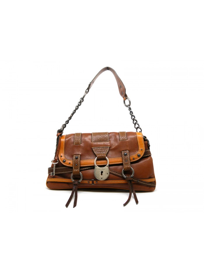 Woman's handbag with bridle and padlock, single handle and shoulder strap Woman's handbag with bridle and padlock, single handle and shoulder strap