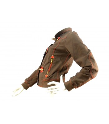 Short woman jacket with hook and contrast flowers decor. 2