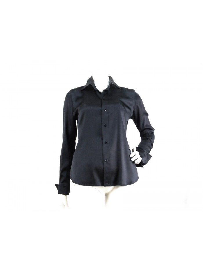 Solid color women's shirt, classic cut. Solid color women's shirt, classic cut.
