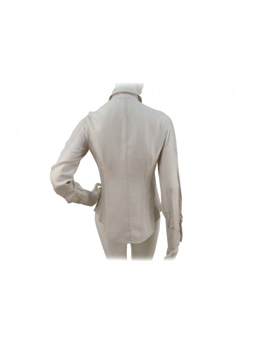 Women's shirt, classic cut.