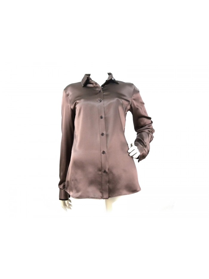Woman shirt with double collar and flap closure with animal fantasy