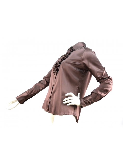 Flared Women's shirt with classic collar and chest rouge.