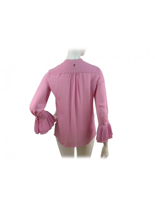 Shirt Woman Korean collar with pleated decoration and 3/4 sleeves.