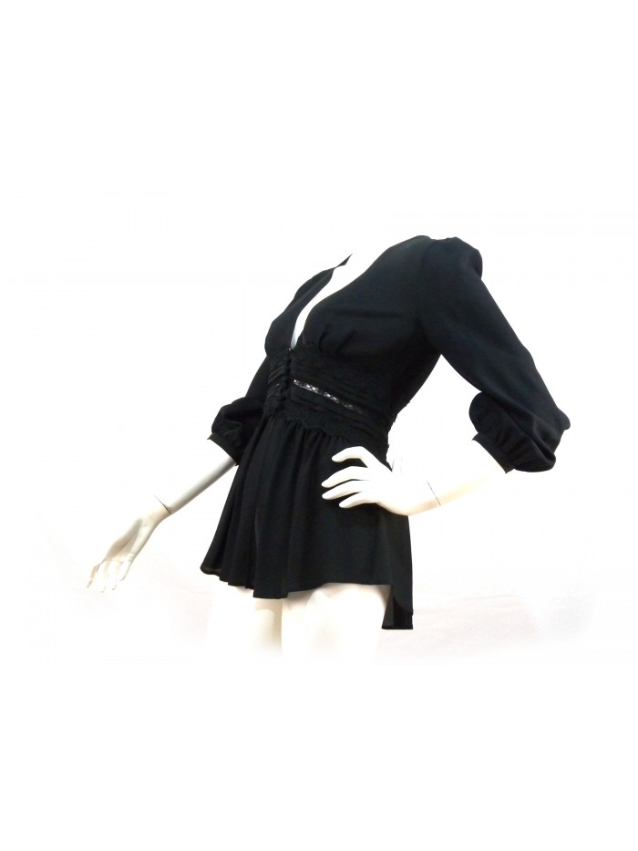 Shirt Woman low-cut, flattened with lace at the waist