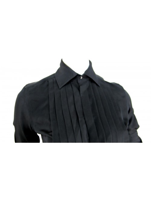 Shirt Woman with collar spread, chest fired