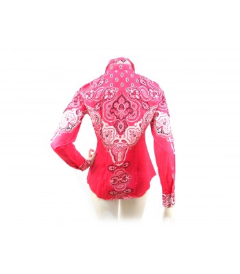 Shirt woman Fantasy StrawberryPasley symmetrical on magenta background 2