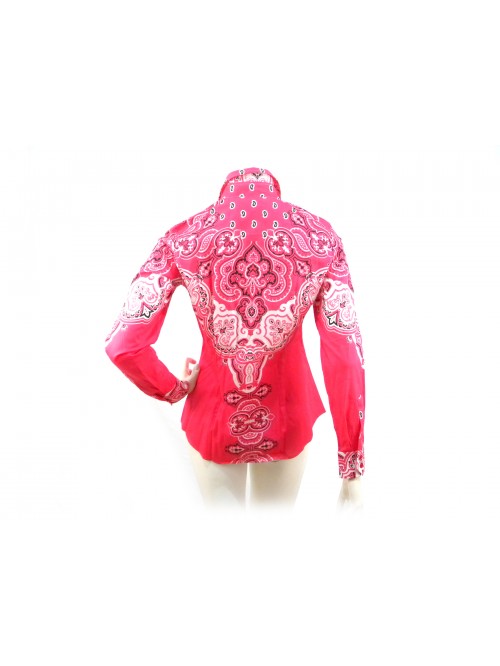 Shirt woman Fantasy StrawberryPasley symmetrical on magenta background