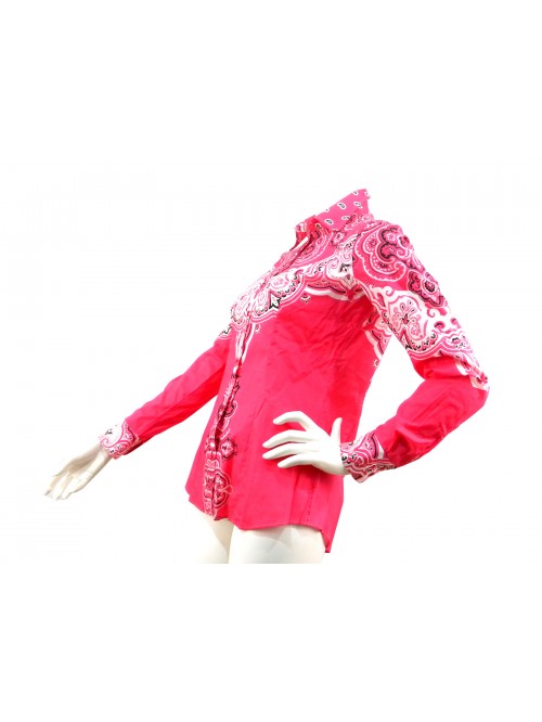 Shirt woman Fantasy StrawberryPasley symmetrical on magenta background