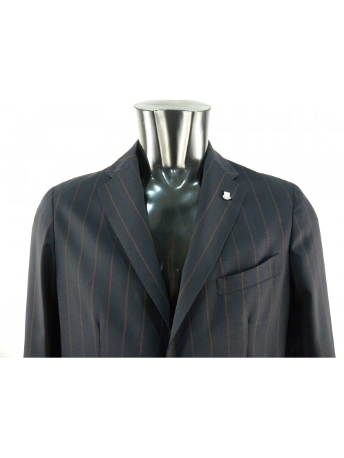 Men's unlined jacket with striped brown stripes on a blue background.