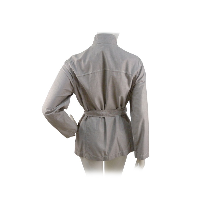 Women's long jacket with zip closure and press-studs waist belt with knot and 2 pockets with hooks.