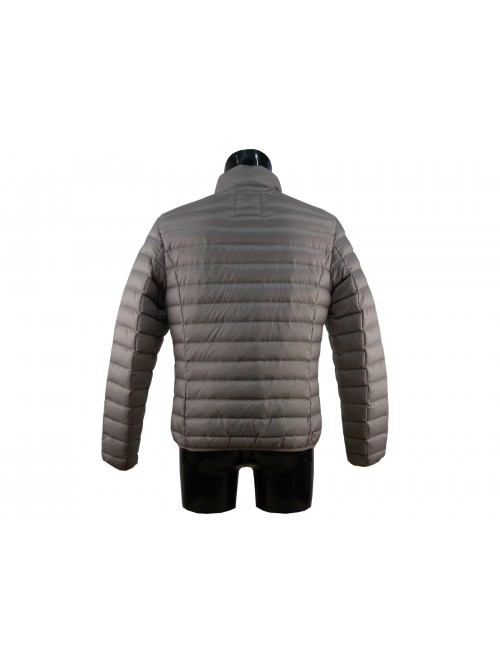 Lightweight man jacket 100 gr. high collar and 2 pockets with zip.
