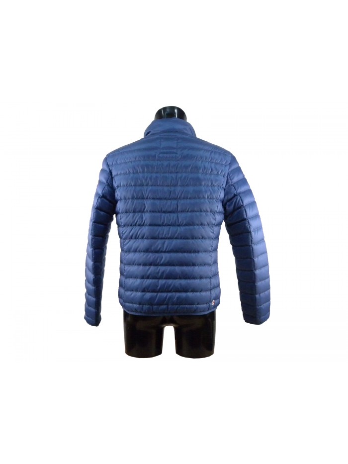 Lightweight man jacket 100 gr. high collar and 2 pockets with zip.