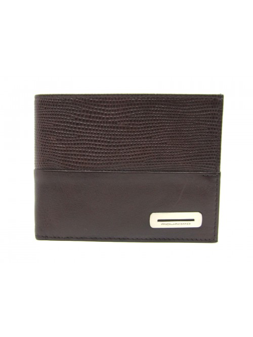 Man purse lined in contrast with credit card compartments