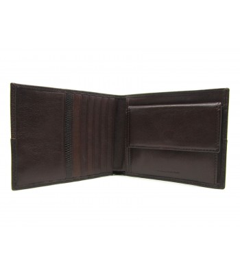 Man purse lined in contrast with credit card compartments 2