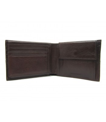 Man purse lined in contrast with credit card compartments 2