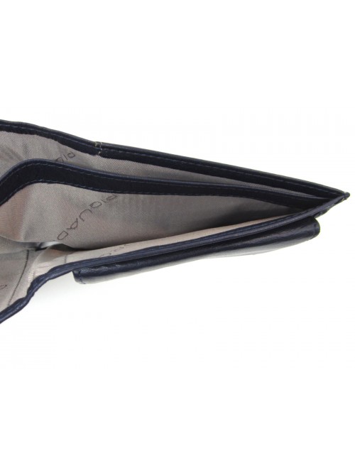 Man purse lined in contrast with credit card compartments