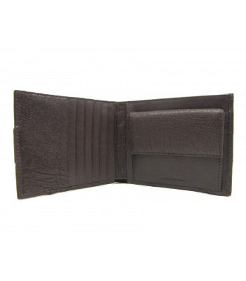Man purse lined in contrast with credit card compartments 2