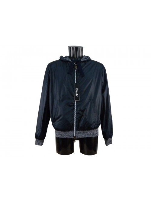 Reversible men's jacket with hood and elastic cuffs.