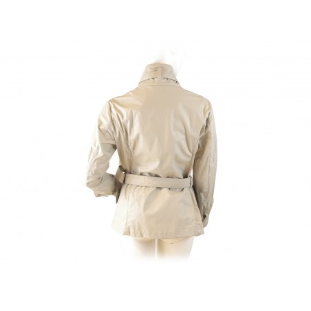 Giacca Donna lunga con 2 tasche a cerniera zip e cintura con fibbia.