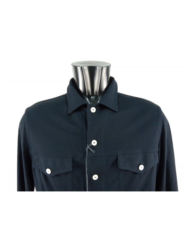 Men's jacket with collar and small pockets with contrasting style buttoning