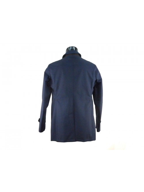 Men's jacket with classic English-style single-breasted collar and buttoning