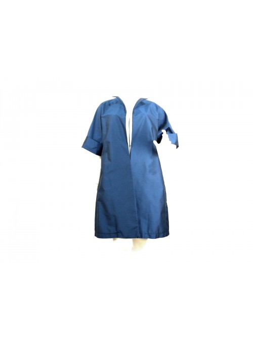 Woman jacket with open Taffeta effect, back bending and 3/4 sleeves Woman jacket with open Taffeta effect, back bending and 3/4 sleeves