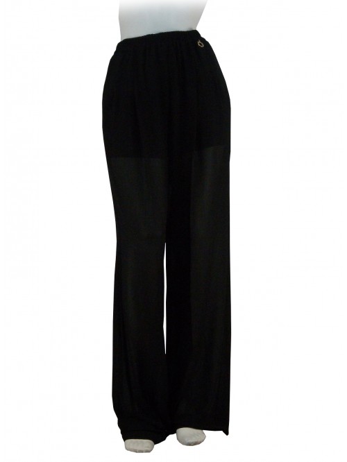 Woman Byron trousers, elastic waist, leg model building. Woman Byron trousers, elastic waist, leg model building.