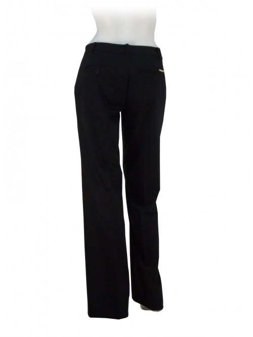 Pantalone Donna gamba larga, con tasche modello americane, vita bassa.