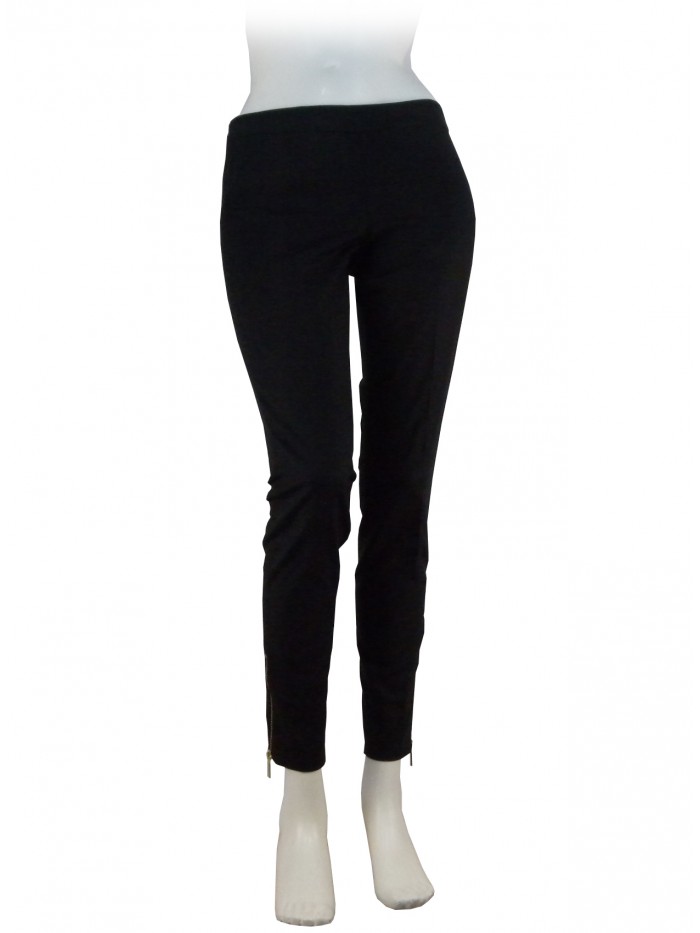 Woman trousers with side zip closure, back pockets Woman trousers with side zip closure, back pockets