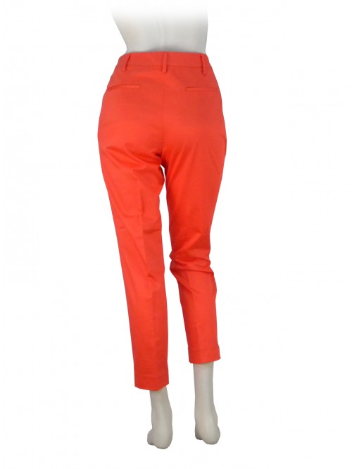 Pantalone Donna vita alta, vestibilità slim, 2 taschini posteriori.