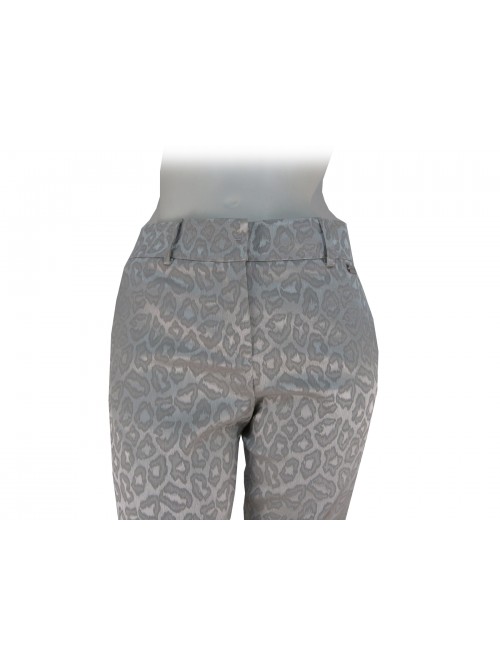 Pantalone Donna elegante decoro leopard su tinta perla modello capri