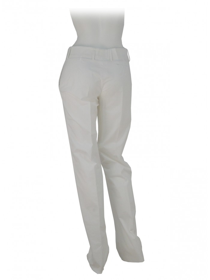 Pantalone Donna largo, vestibilità regolare, tasche modello americano.